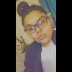 Meet your Posher, Keisha